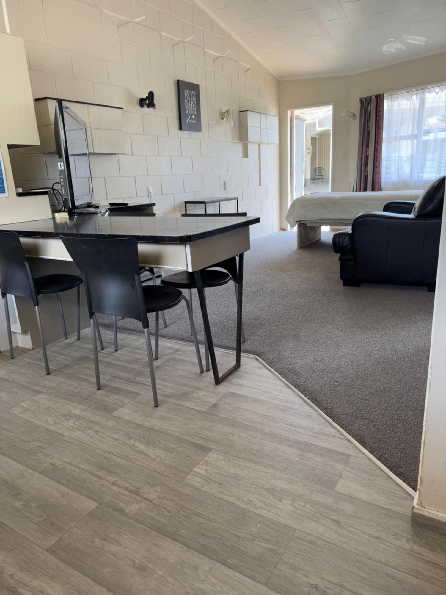 Fountain Court Motel タウランガ エクステリア 写真